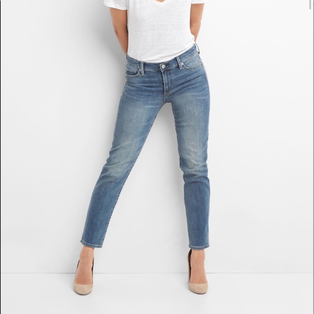 ❌SOLD❌ GAP Curvy Straight Jeans -3A - Picture 1 of 6